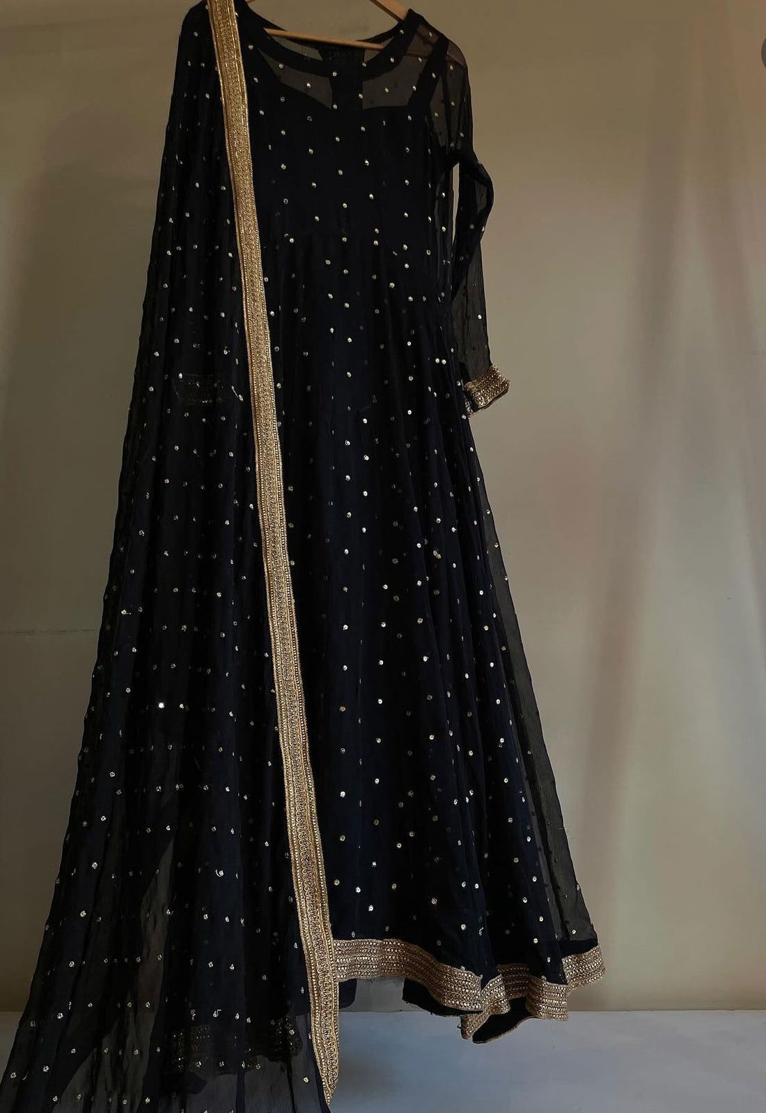 Black_Gold_-_Mataish-7990506