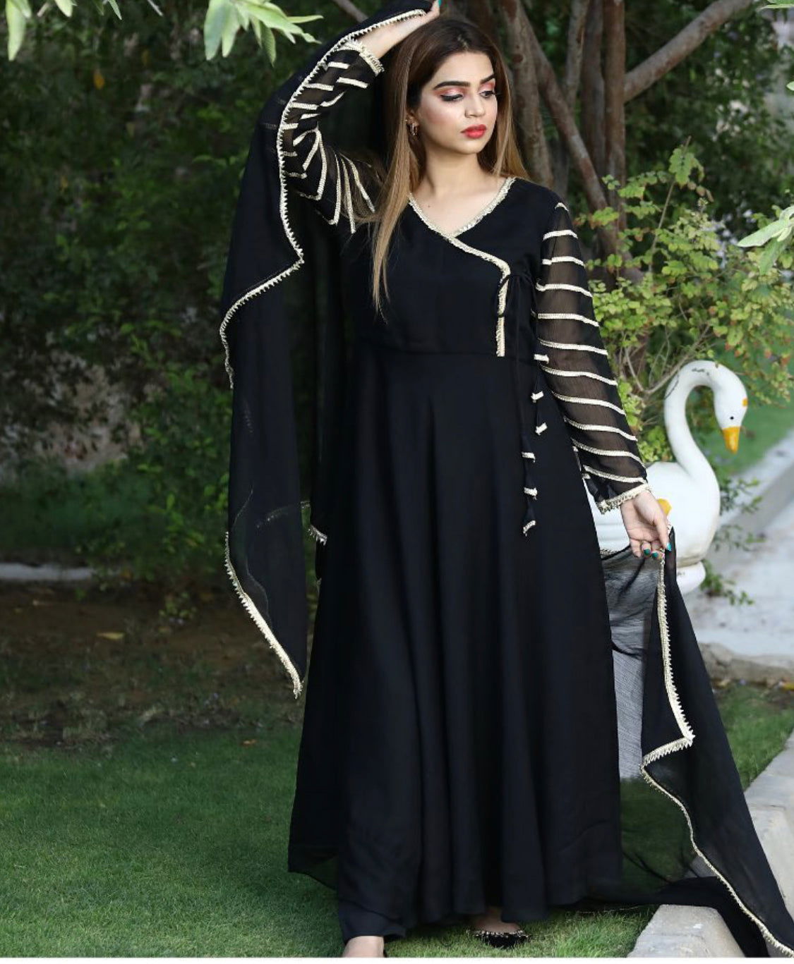 Black_Queen_-_Mataish-7990310