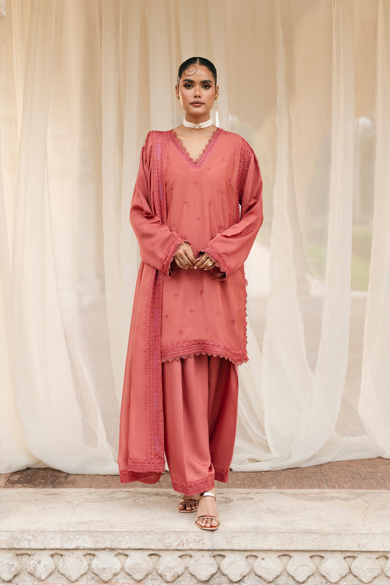 Emery Dupatta