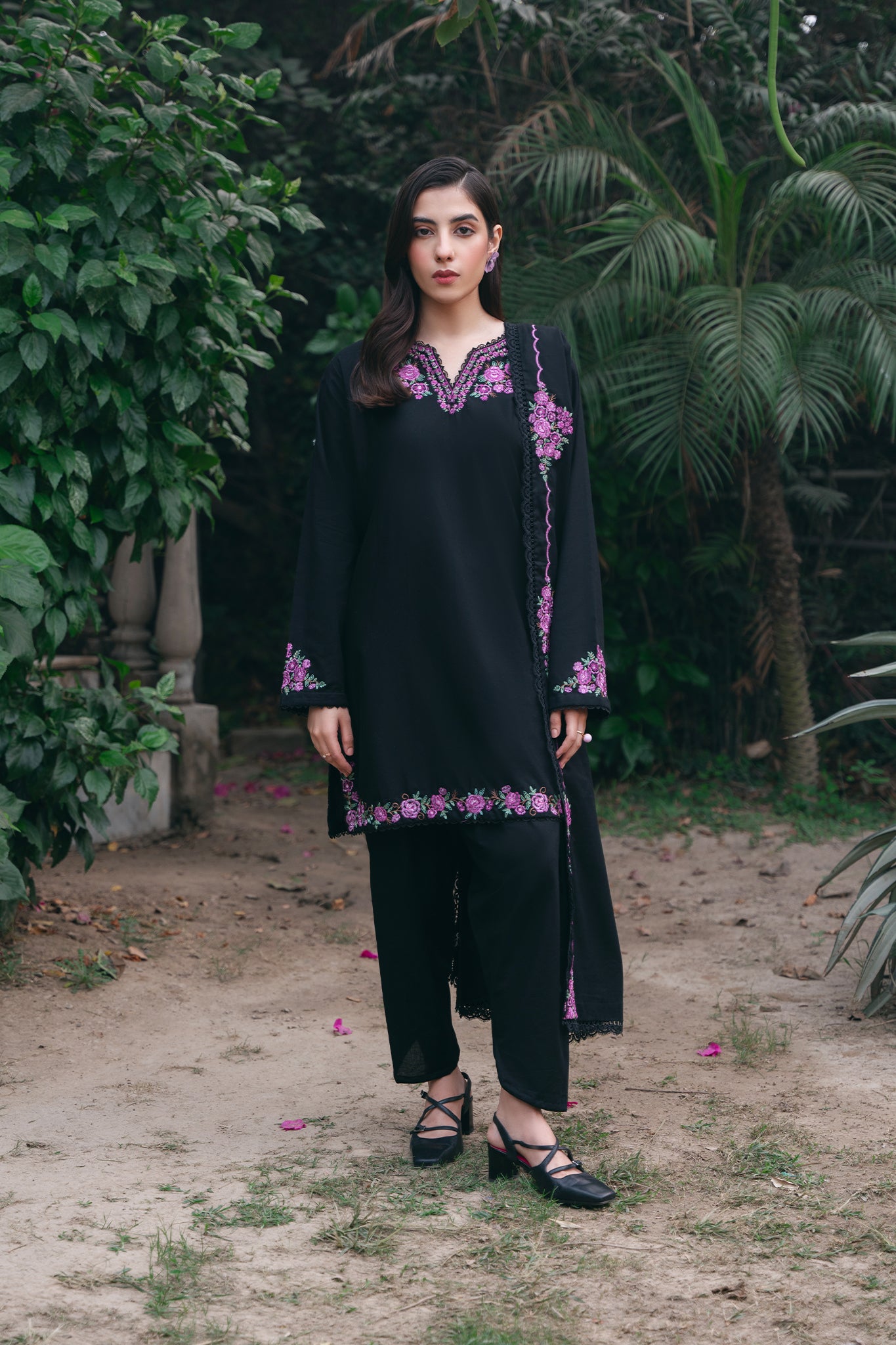 Adah Dupatta