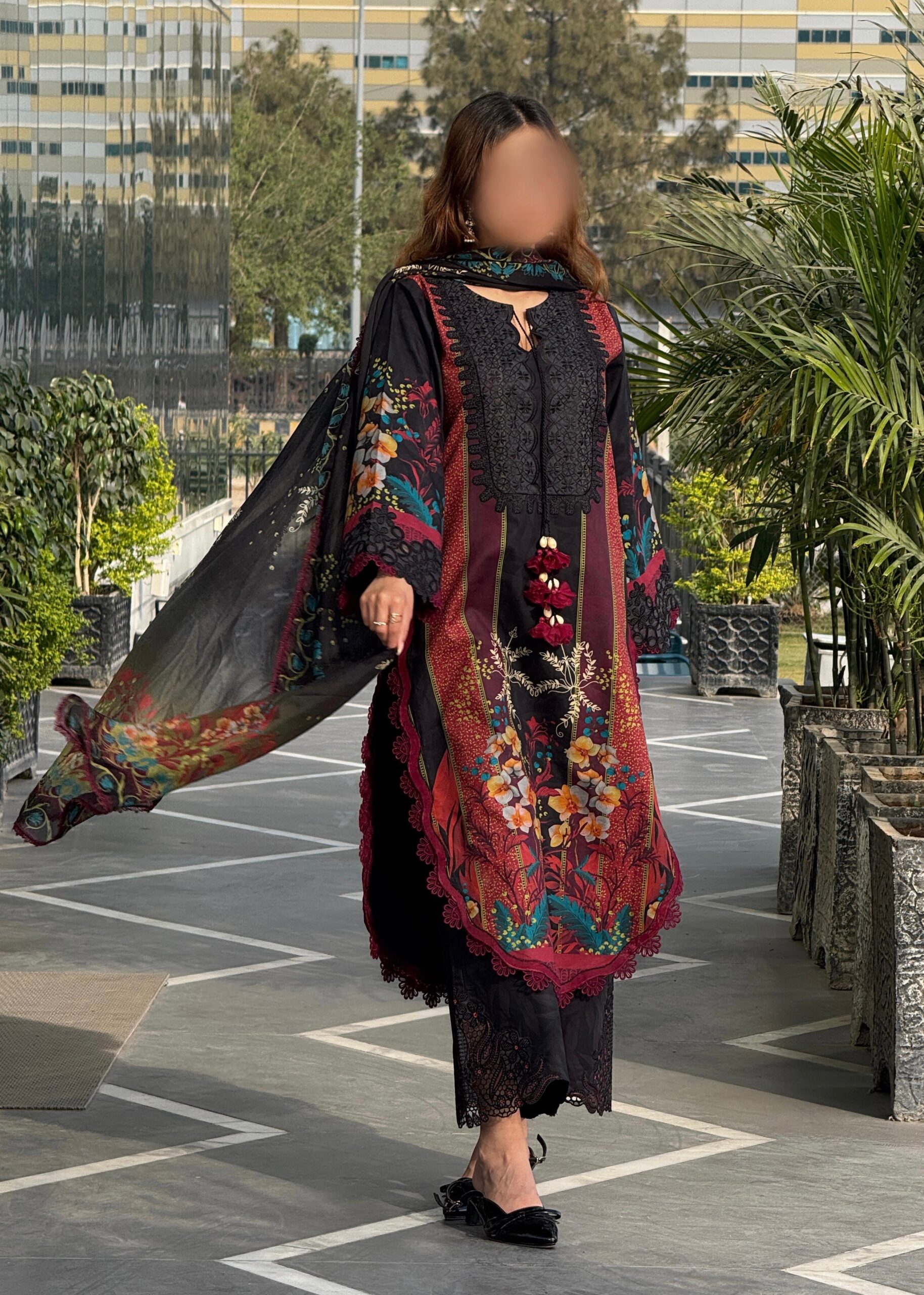 Eshal_3-Piece_by_Sehrish_Kanwal_Summer_Festive_Print_2026