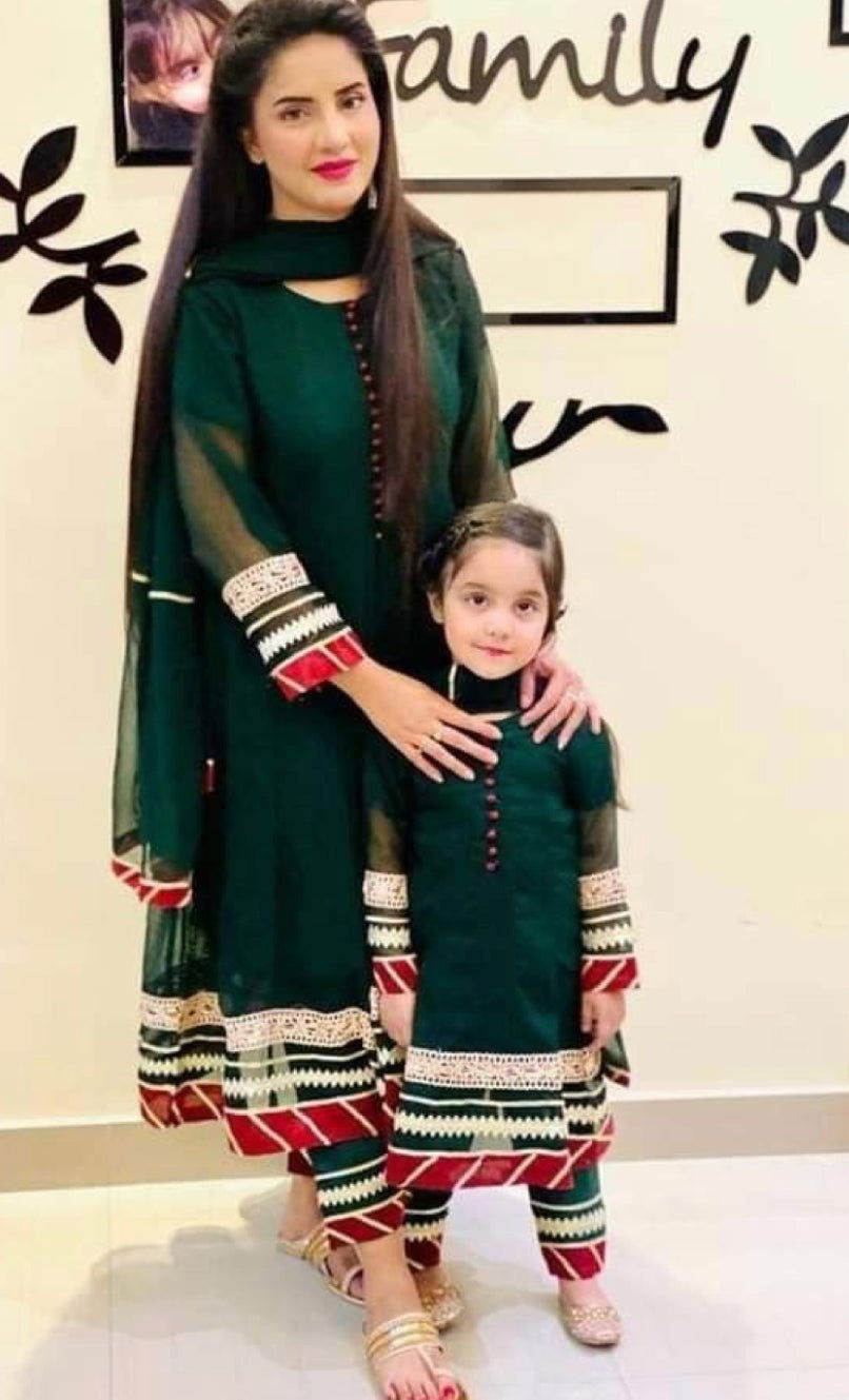 Haute_Couture_Kids_-_Mataish_Couture-5033476