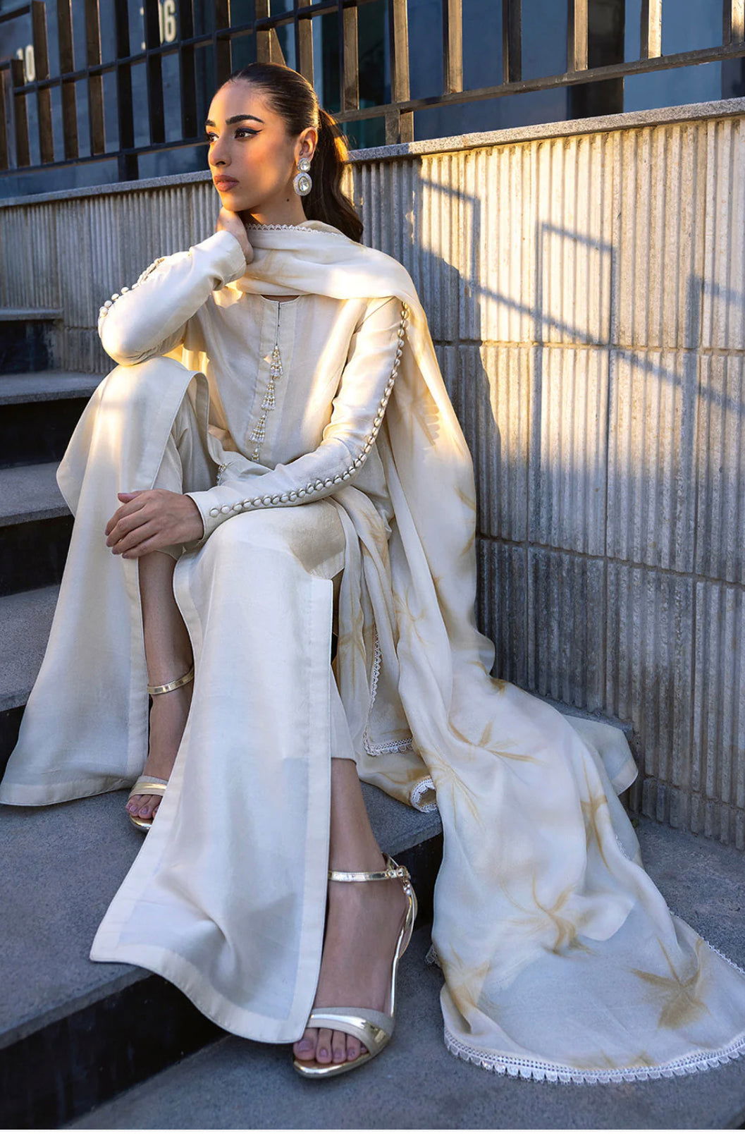 Ivory kaftan