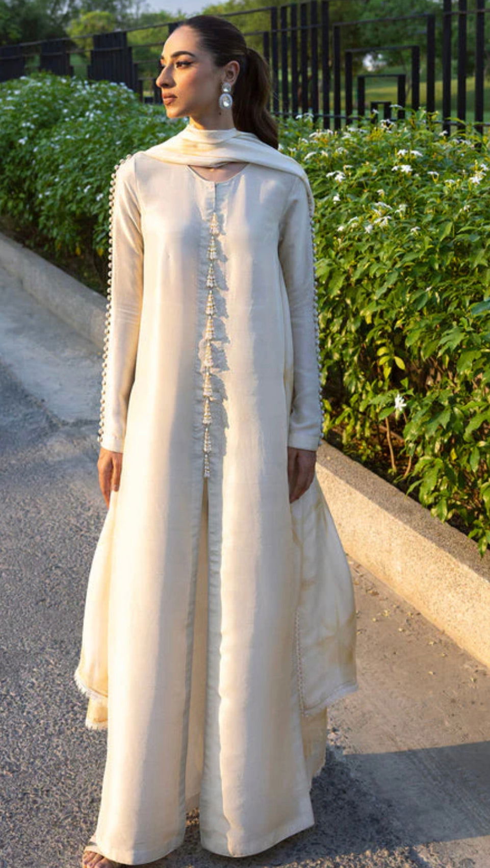 Ivory_kaftan_-_Mataish-7990486