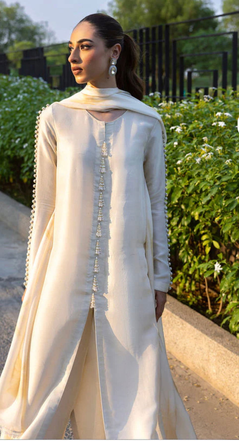 Ivory_kaftan_-_Mataish-7990486