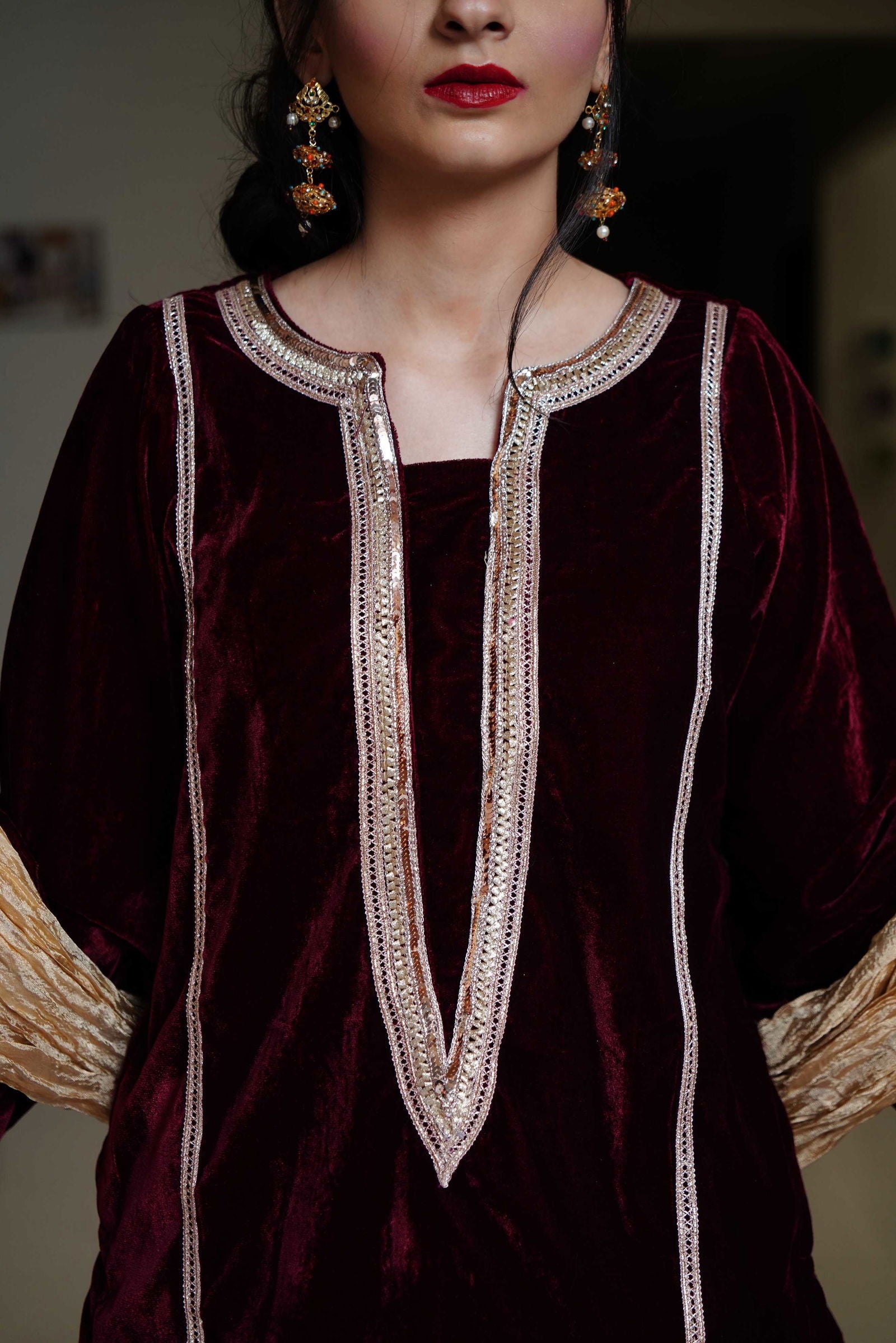 Maroon_Velvet_with_pink_lehanga_-_Mataish-7990262
