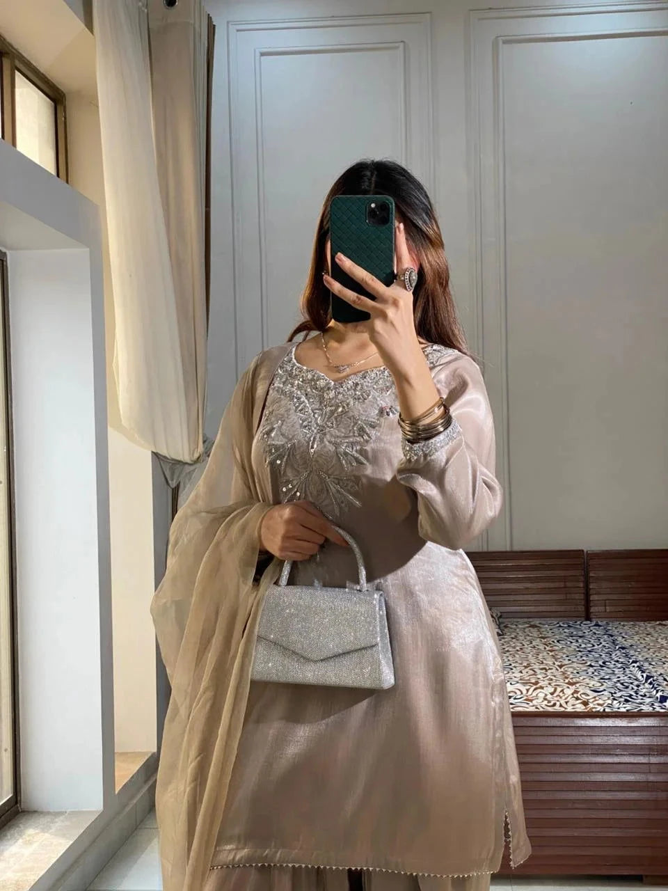 Noor-e-Farshi_-_Mataish-8516776