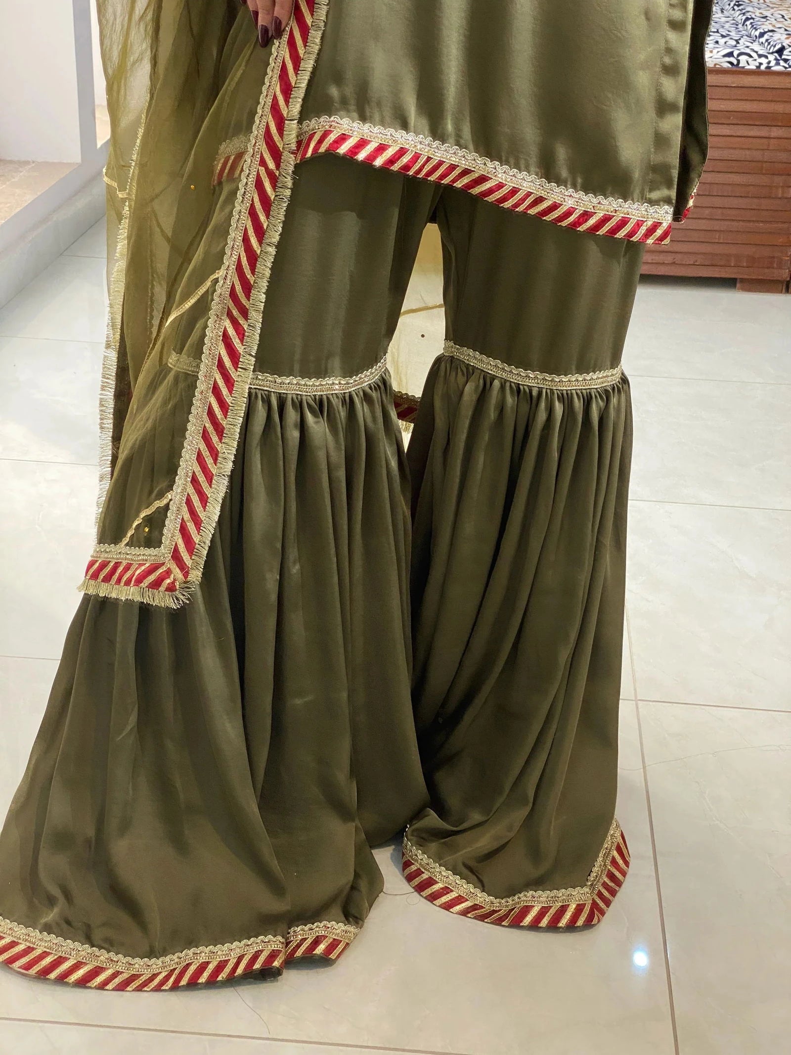 Olive_Green_Gharara_-_Mataish-8516493