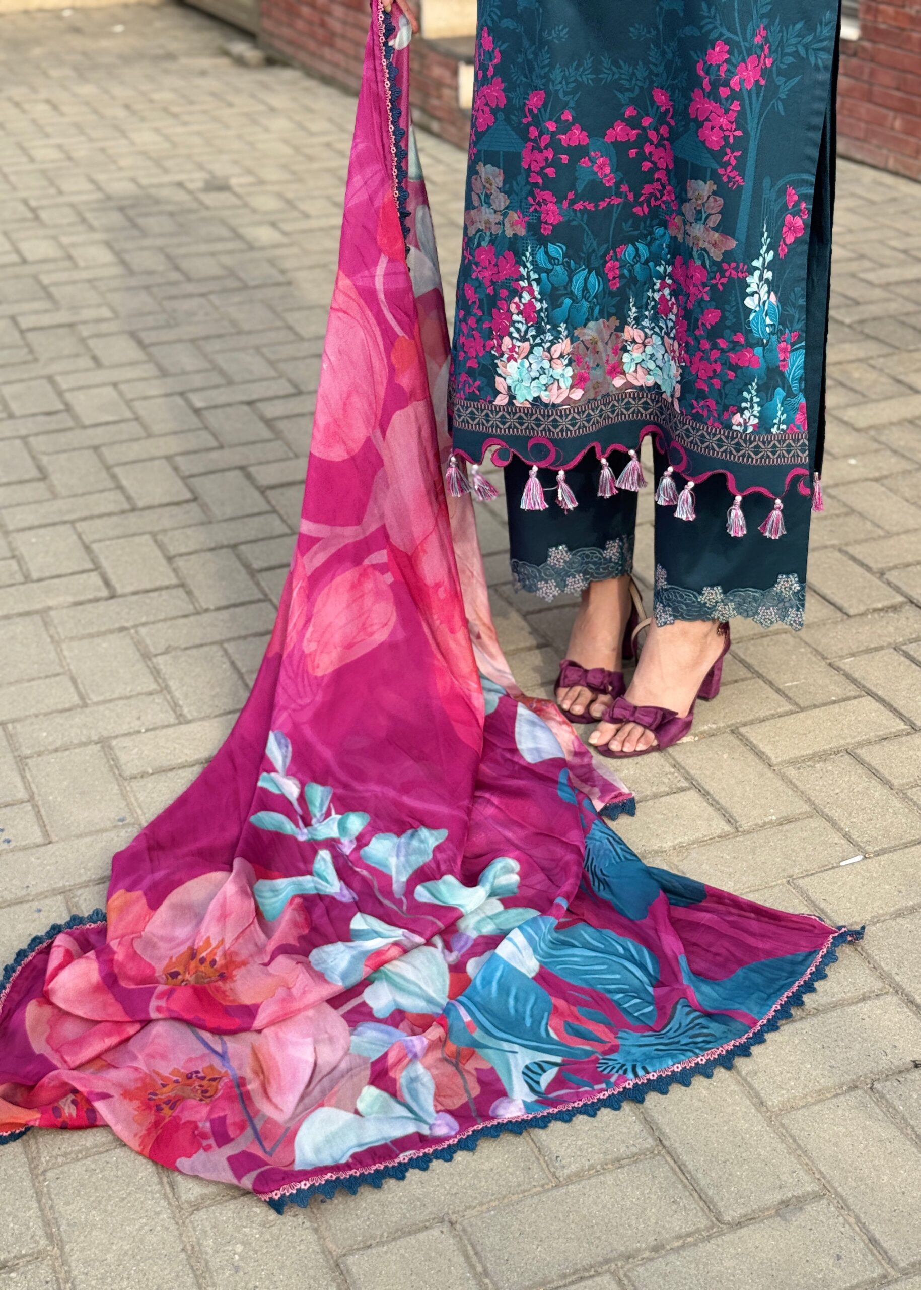 Selena_3_Piece_RTW_by_Sehrish_Kanwal_2026_for_Eid