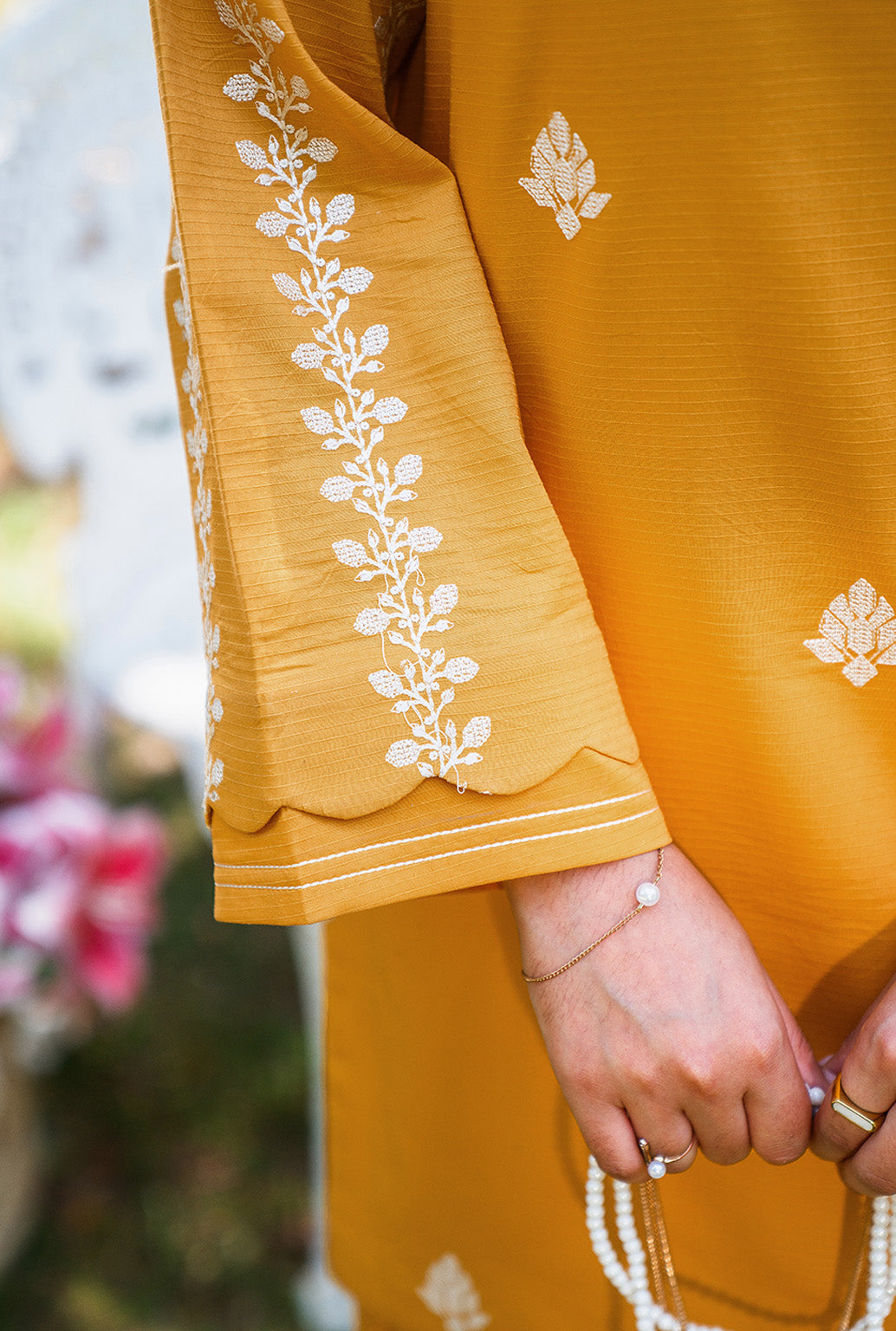 Sehrish_Kanwal_Mustard_DL-08_Ready_to_wear_2pc