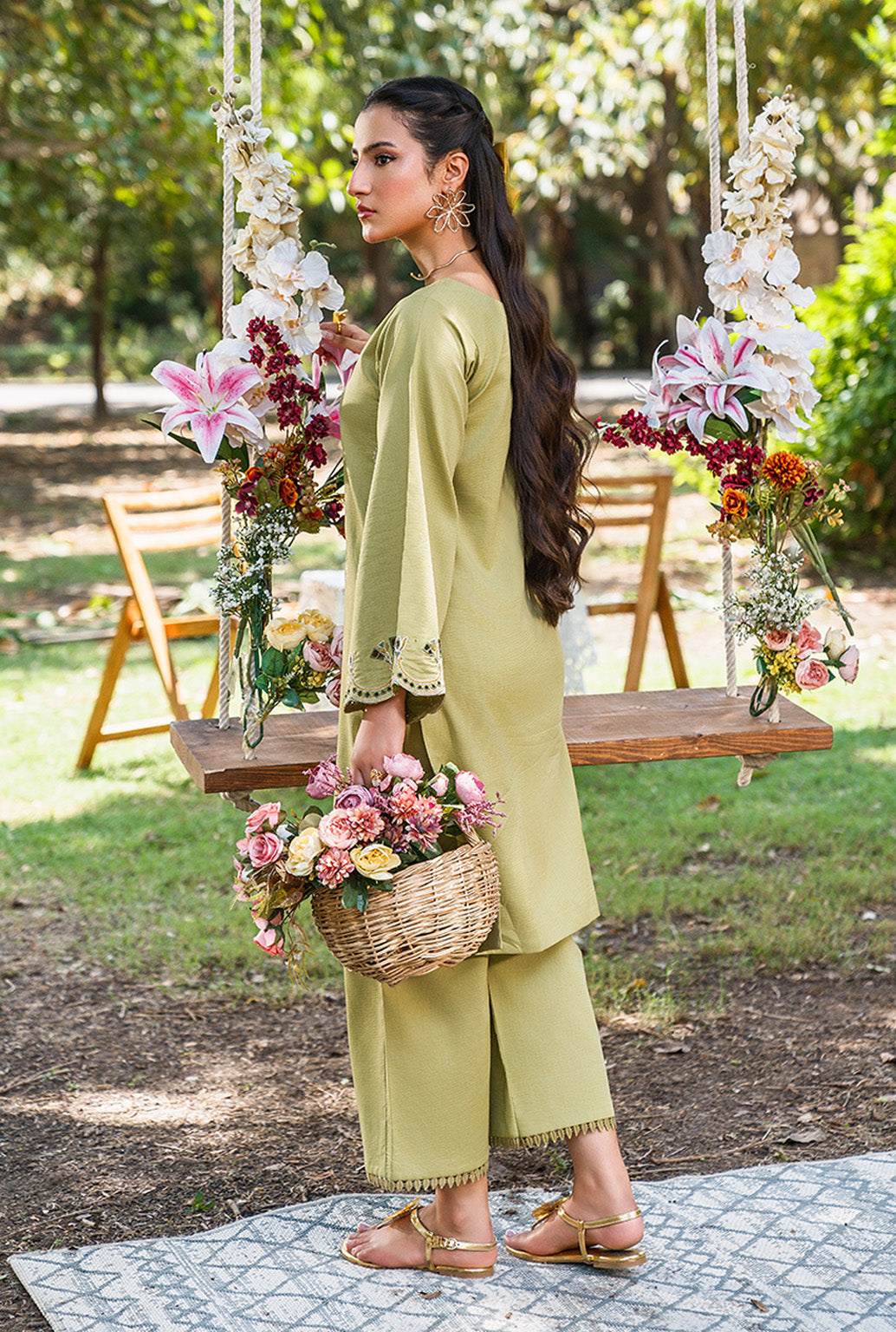 Sehrish_Kanwal_lime_green_DL-04_Ready_to_wear_2pc
