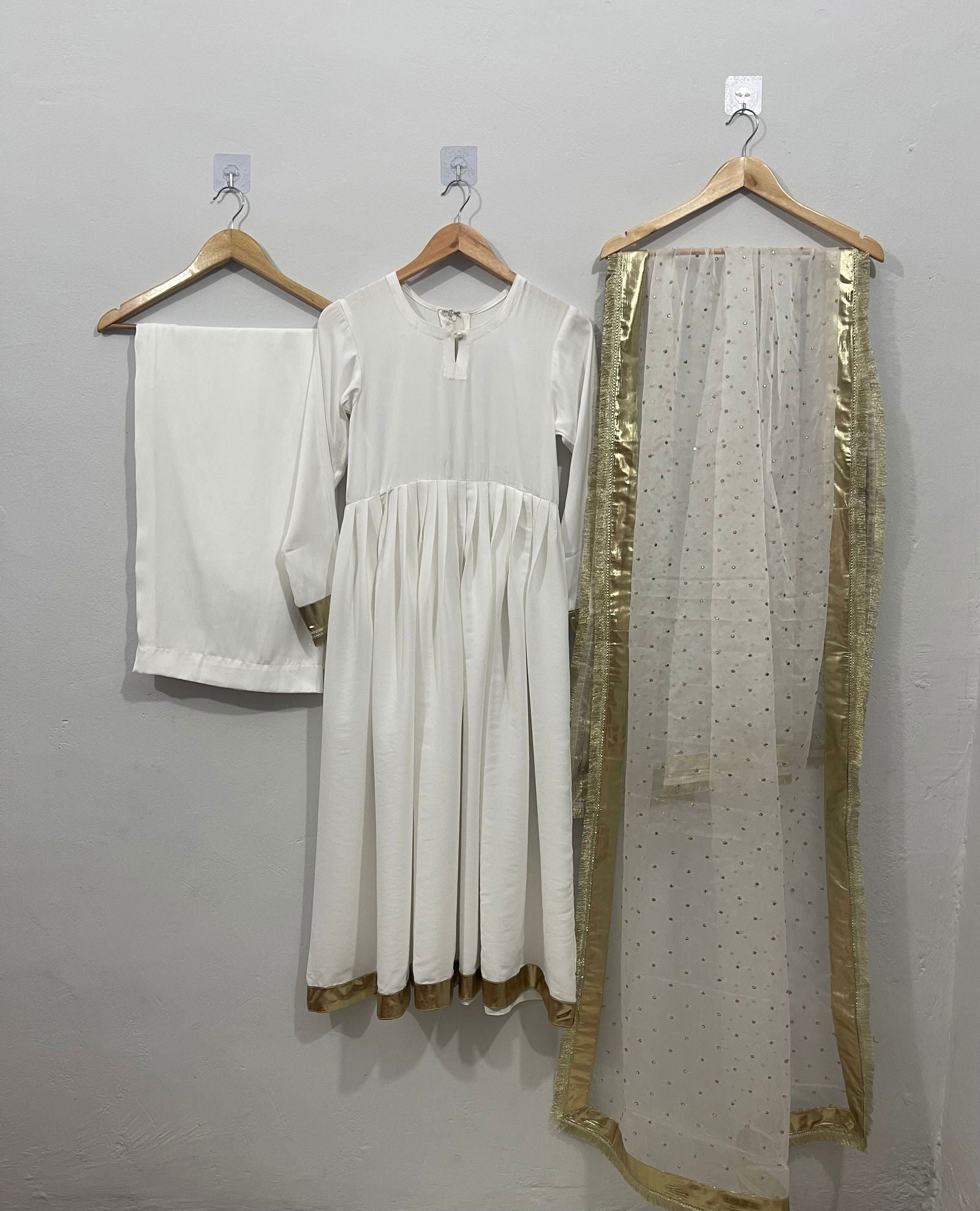 Silk_White_Gold_-_Mataish-7990490