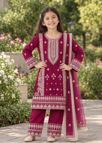 Mini Gul Magenta ? Embroidered Chiffon Kurta Set
