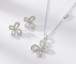 Silver-Teardrop-Flower-Locket-Set
