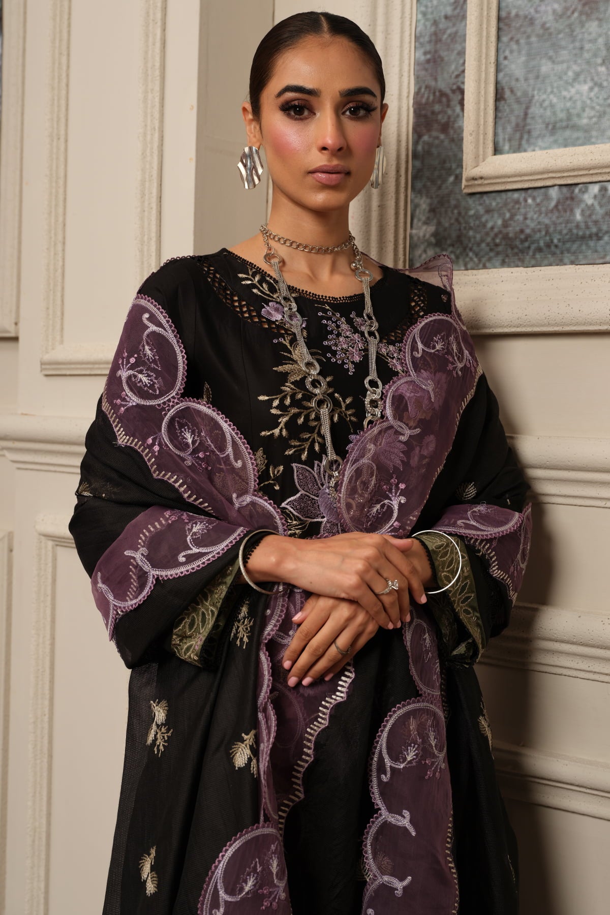 Surkhru-S-26-Unstitched-Embroidered-Lawn-3pc-Kleren-28746414981303