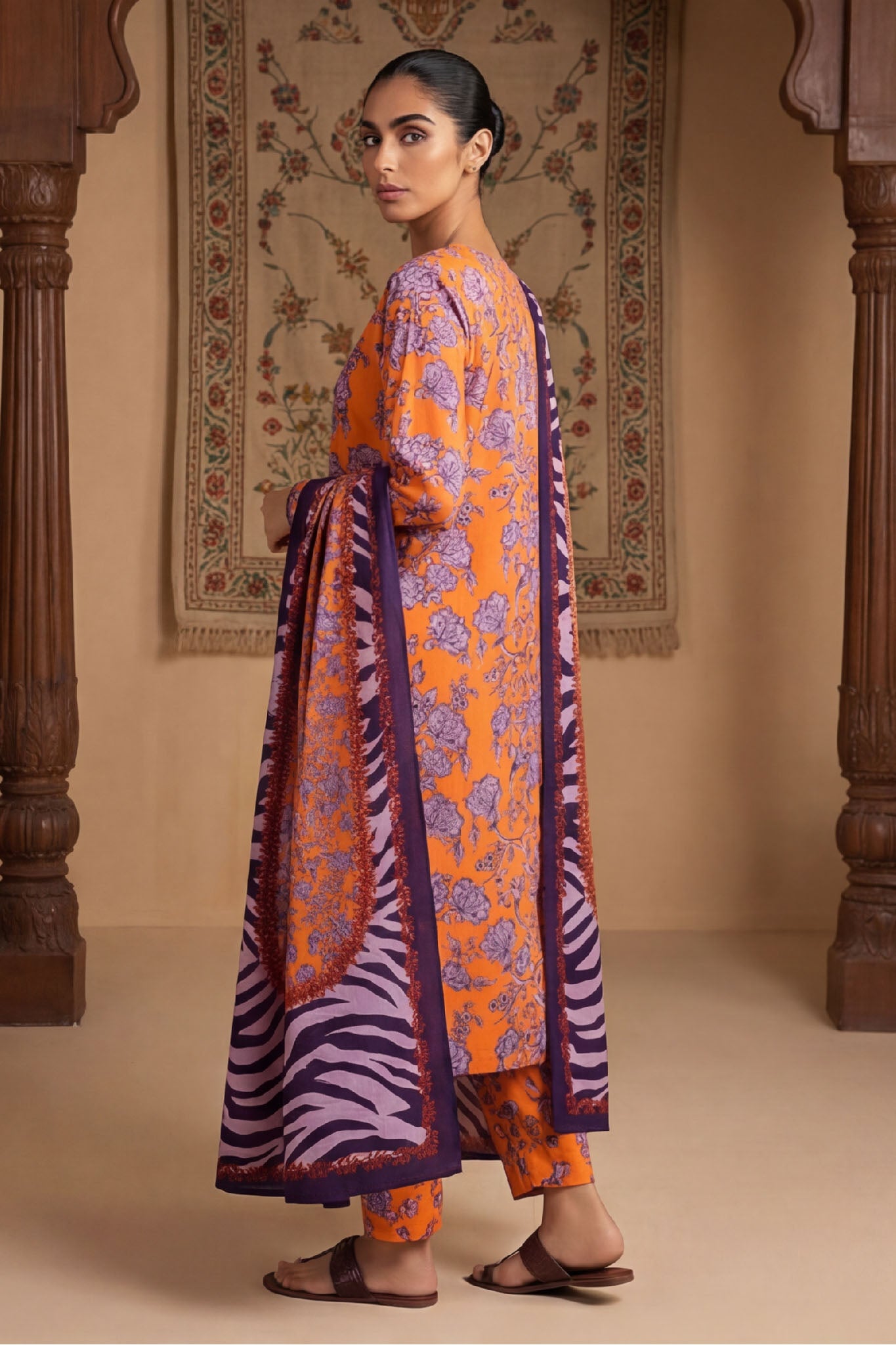 UNS-U-31-Unstitched-Printed-Lawn-3PC-Kleren-35429429706935