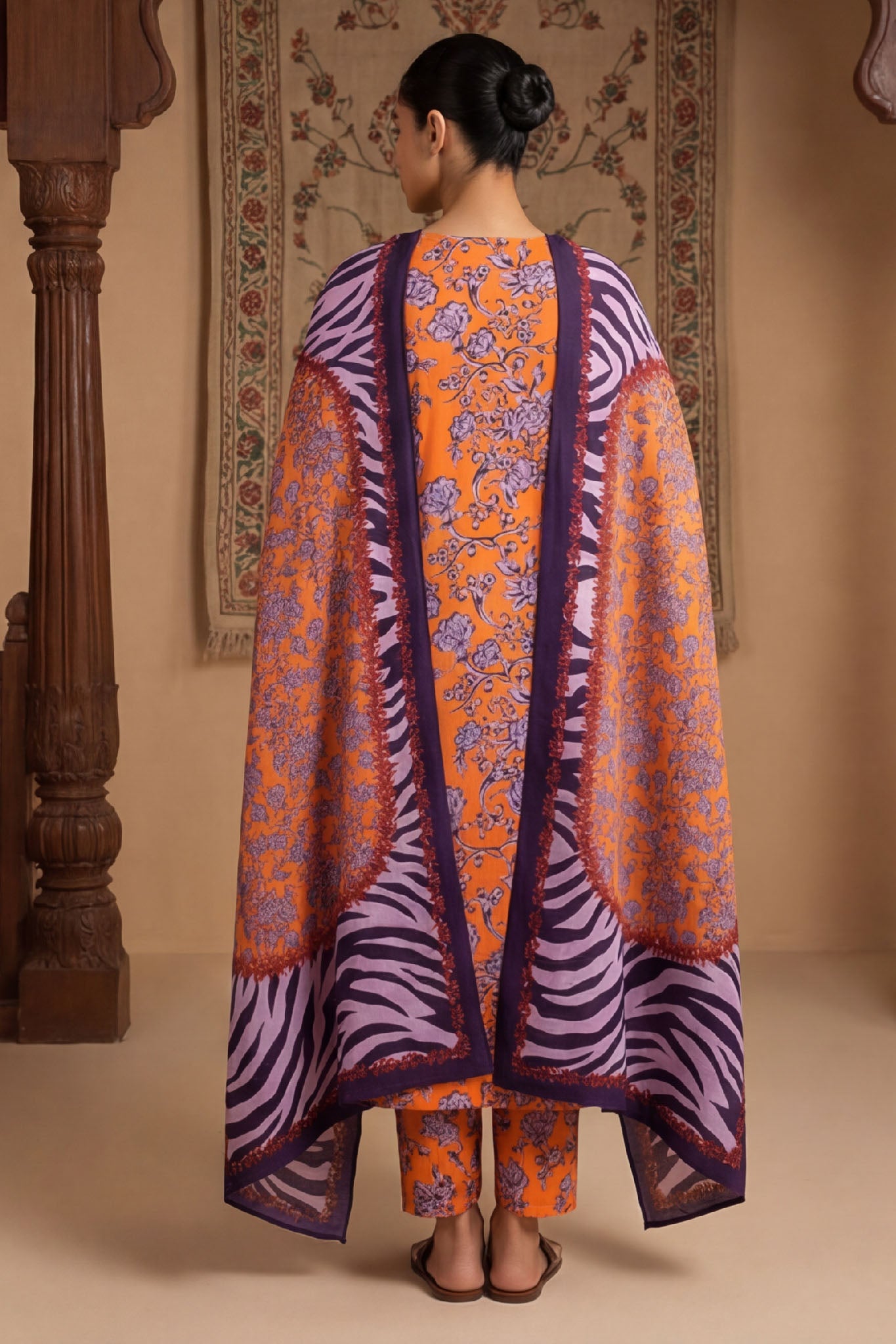 UNS-U-31-Unstitched-Printed-Lawn-3PC-Kleren-35429429739703