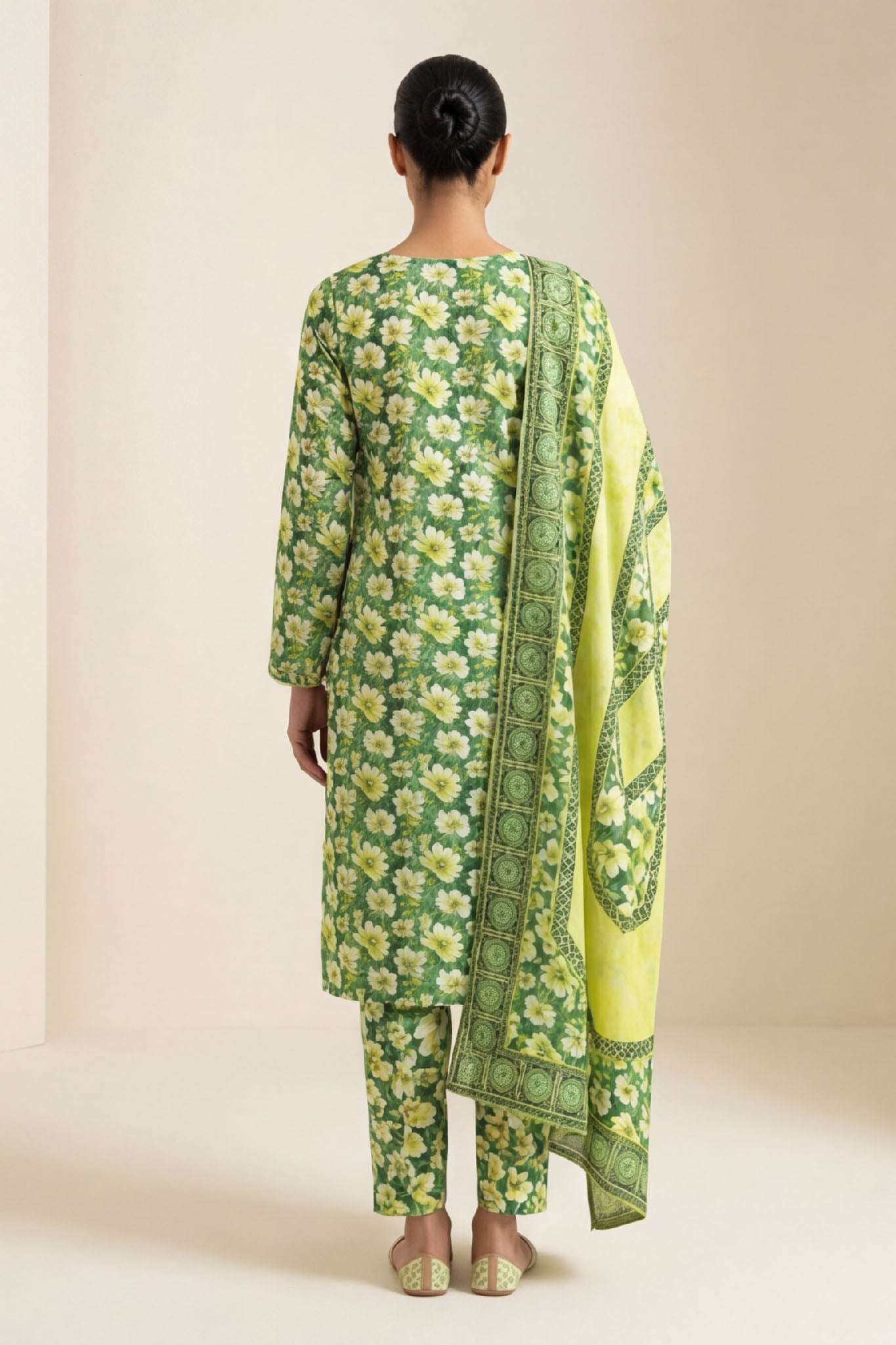 Vasl-D-36-Unstitched-Printed-Lawn-3PC-Kleren-35350310912183